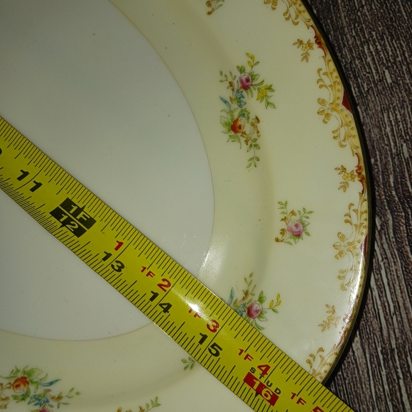 Vintage MEITO CHINA Oval Serving Platter, Hand Painted, 16"x11.5", Gold Trim - Picture 8 of 9